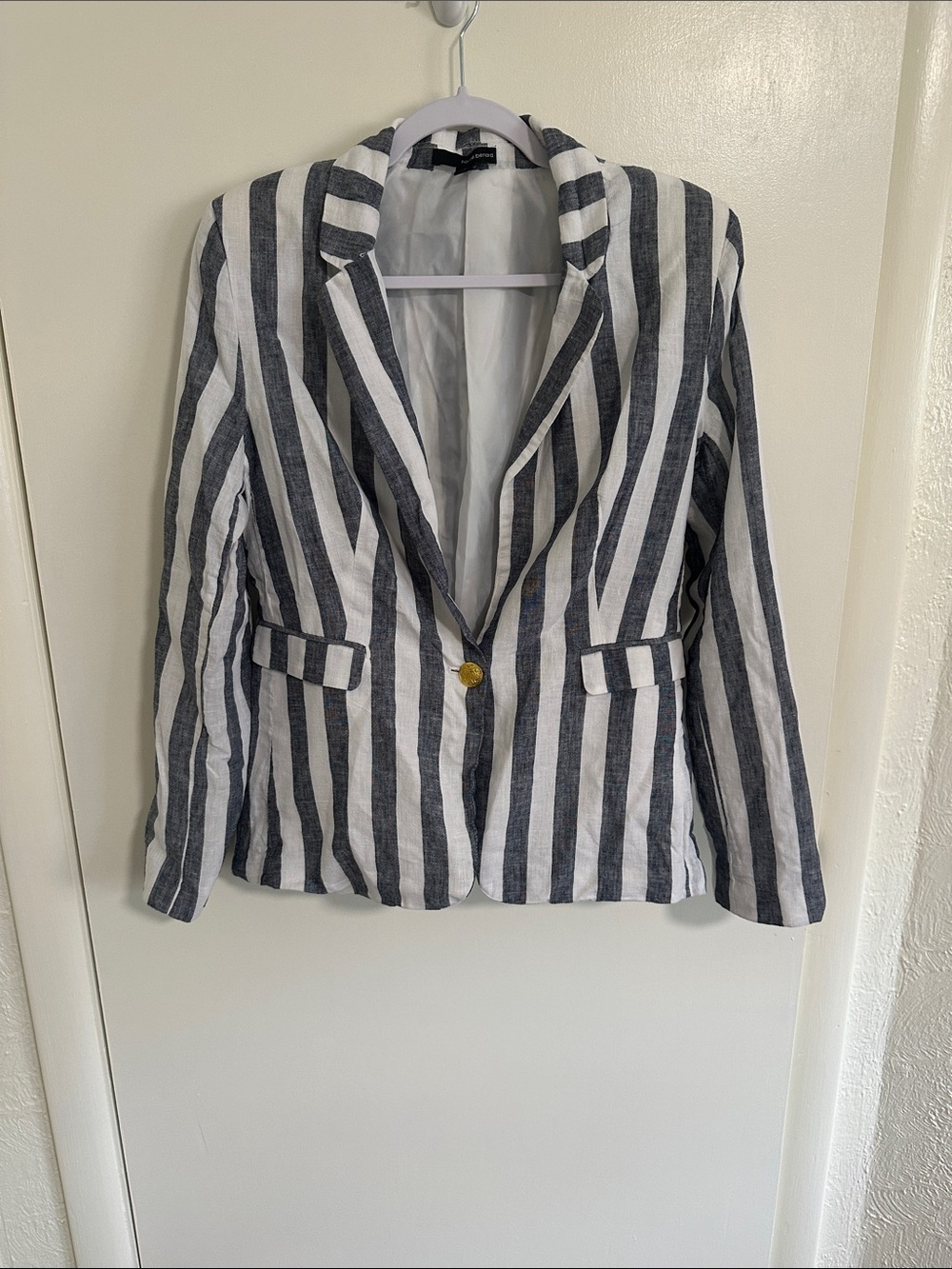 Harve Benard Gray and White Vertical-Stripe Single-Button Blazer Size 8